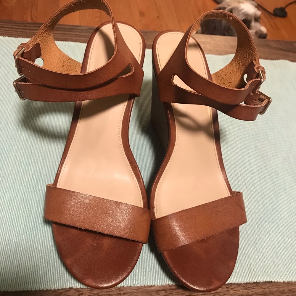 🔴 Forever 21 Brown Wedge Heels